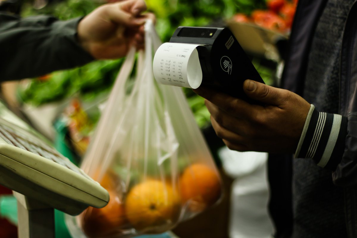 GeniusTags tweet media