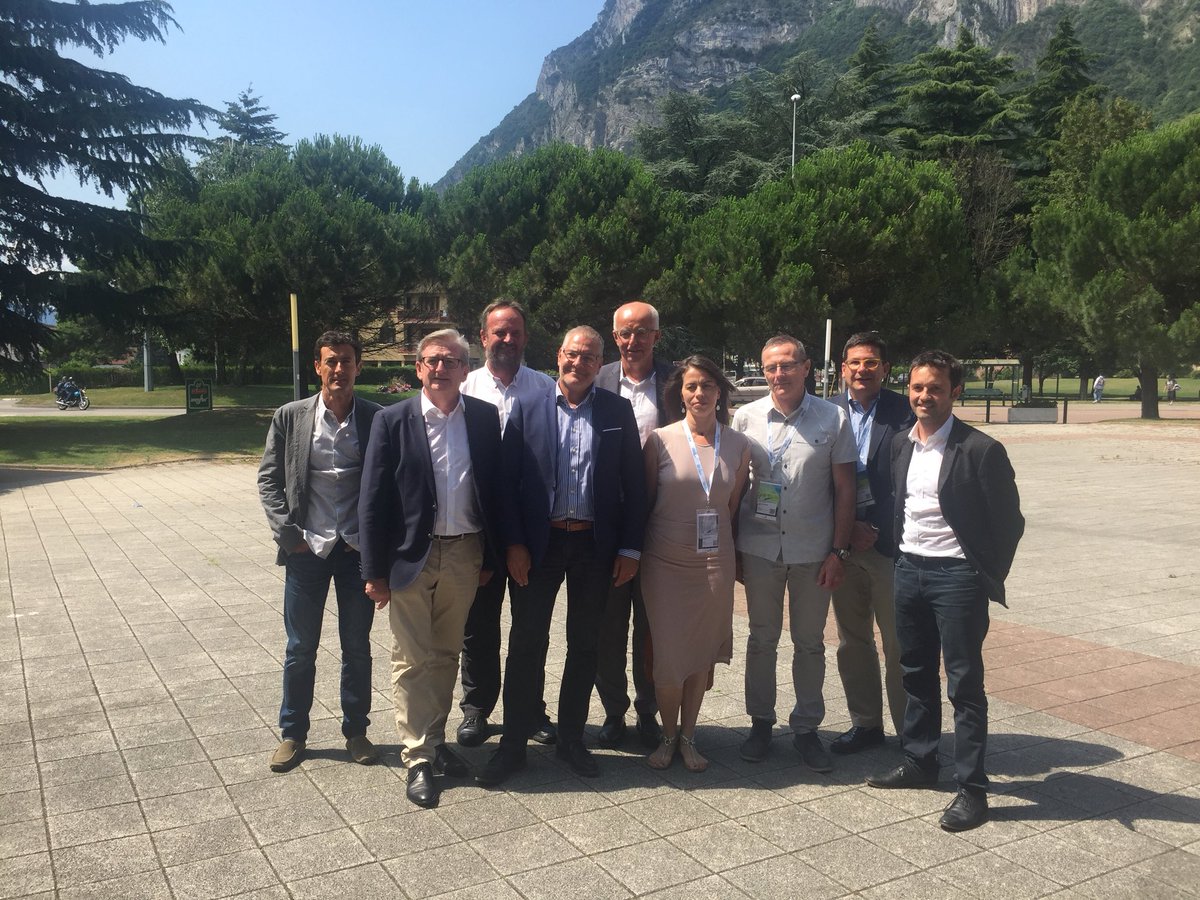 ClusterMontagne's tweet image. LiveTweet #AGClusterMontagne 
Félicitations au nouveau bureau du @ClusterMontagne, son Président exécutif, Patrick Grand’Eury @patrick2ry, et son Président délégué aux relations institutionnelles Xavier Dullin @XDullin