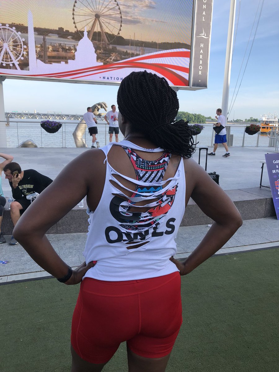 DrKKelly's tweet photo. Donโt fret. #ADKelly represented for the @KeeneStateOwls and the @LittleEastConf!! #NACDA18 @CoSIDAnews @NACDA https://t.co/RILEqtYvX2