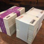 バイト先で客からプロポーズ!手付け金として2000万円渡される!