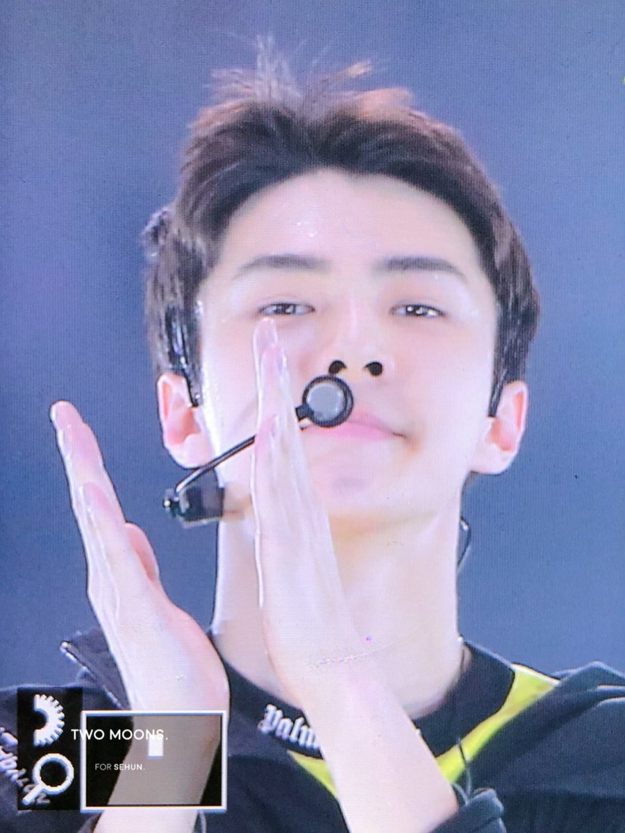exo_2moons's tweet photo. 180629 ADVENTURE #세훈 #SEHUN ㅠㅠㅠㅠㅠㅠㅠㅠㅠ천사야💕💕💕💕💕💕💕 https://t.co/Kj9CH15YF2