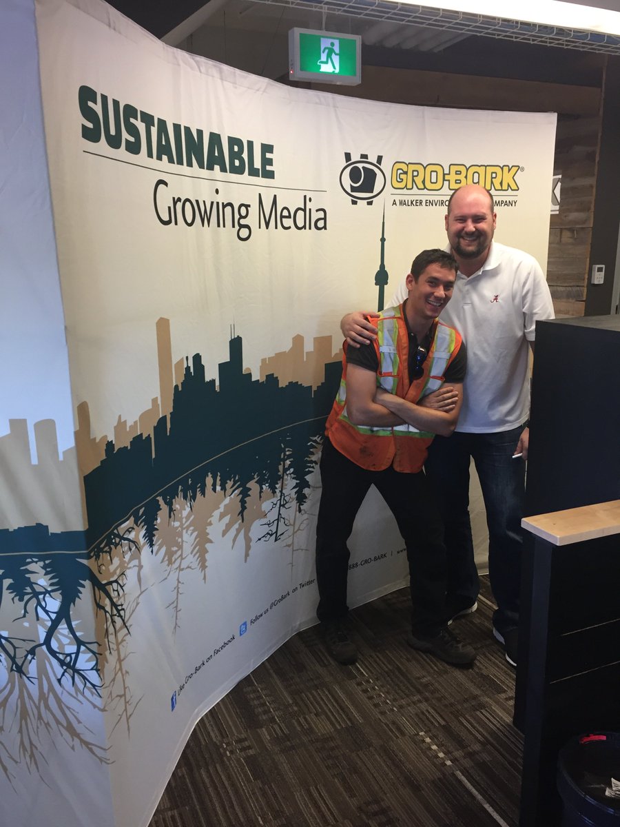 After the busy rush we have time to dance again! Demonstrating our new trade show backdrop, preparing for #Cultivate '18 in Columbus, OH. See you there! #sustainable #growingmedia
