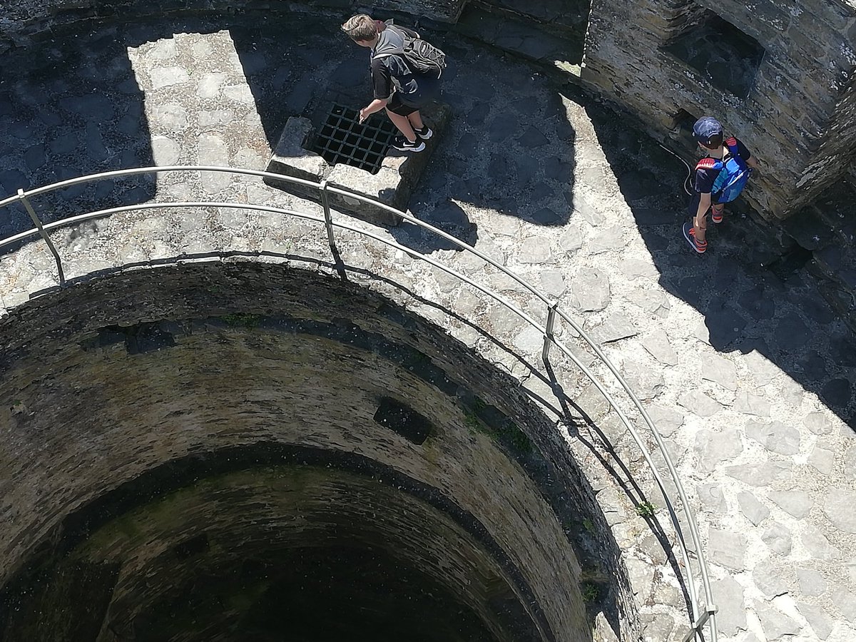 mtbshistory's tweet photo. Great day with Year 7 at Conwy Castle https://t.co/KS8pvwJUSq