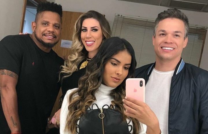 InfoMunikNunes's tweet image. AMO essa amizade #AndernikNoHojeEmDia