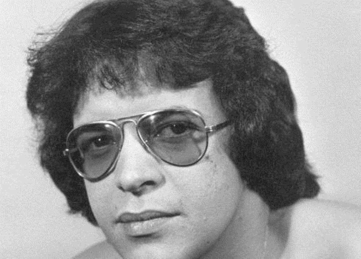 guapasyapoyadas's tweet photo. #UnDíaComoHoy De 1993 Muere Héctor Juan Pérez Martínez, conocido como Héctor Lavoe, fue un cantante, compositor y productor musical de salsa durante los años 1970 y 1980 #IntensaFm #GuapasYApoyadas #29Jun https://t.co/qhq7qAwGhW