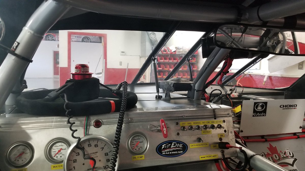 RCJeffThomas's tweet image. My office this morning! Early morning shop day and then off to @AutChaudiere for tomorrows race with @ColePowell @ehrt3r @JasonHathaway3 @NASCARPintys @NASCARHomeTrack #wrongcar #neverstoptuning #CanadaDay #dataaquisition #pleasepleasepleasedontrain