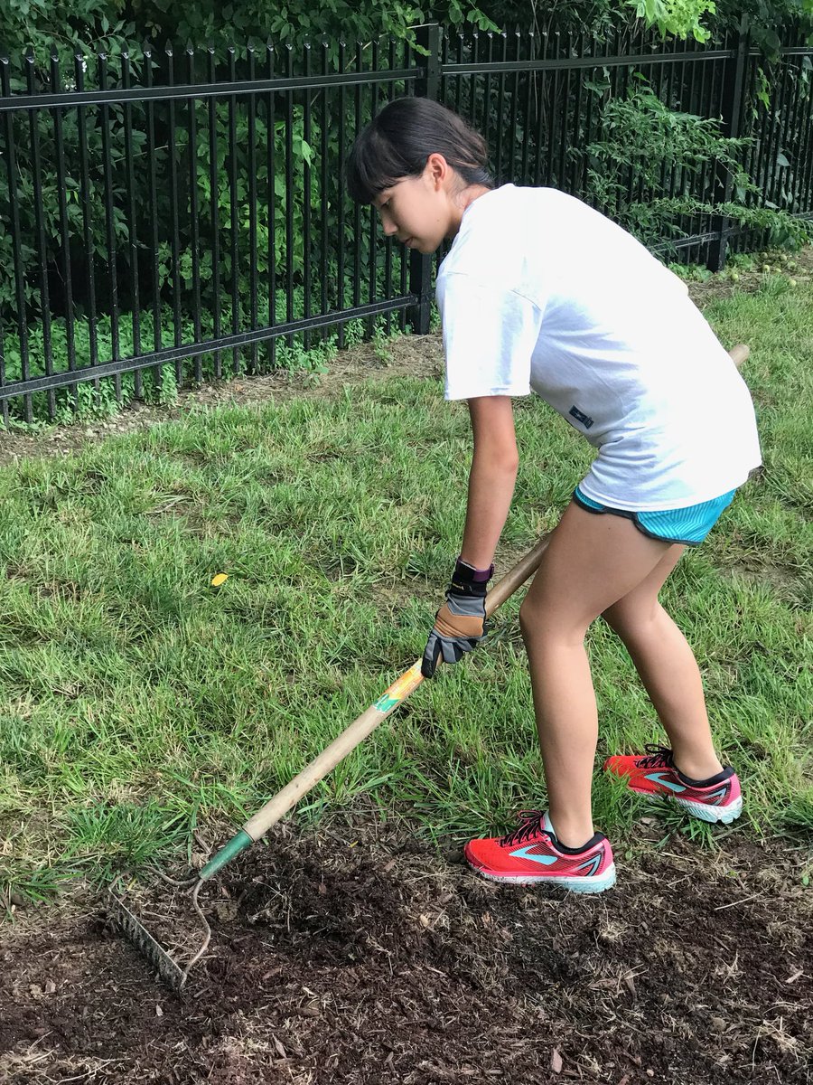 SkillsUSA's tweet photo. Our Champions at Work are also champions of service. Today, SkillsUSA members are volunteering at nine community service projects across Louisville. #NLSC18 https://t.co/7KxSttr0Nb