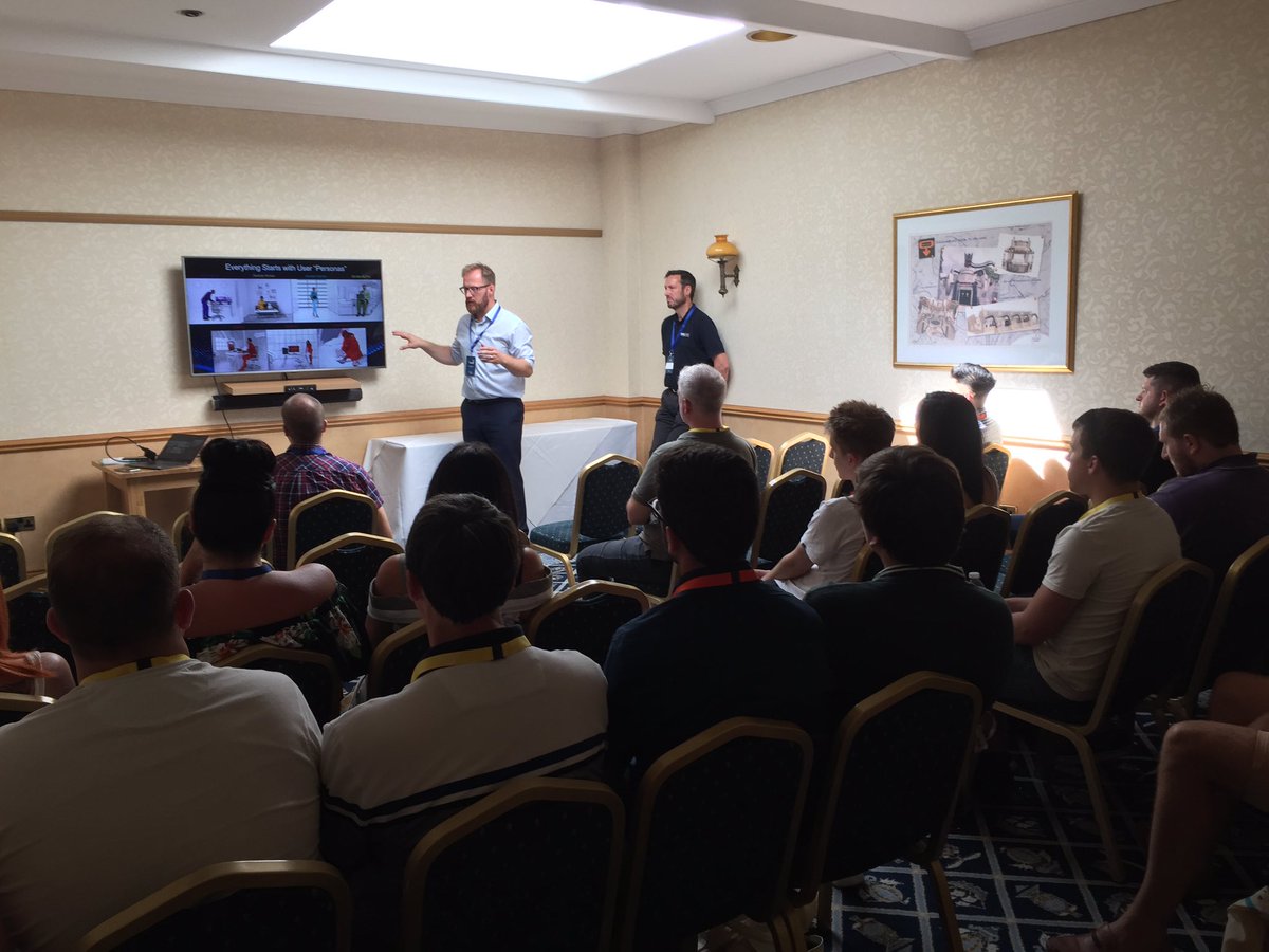 Rob_Nice_'s tweet photo. Simon Porter presenting Dell Technologies breakout session #CCSMedia #FastTrackToTheFuture #DellEMC https://t.co/a5B8XdHnR9