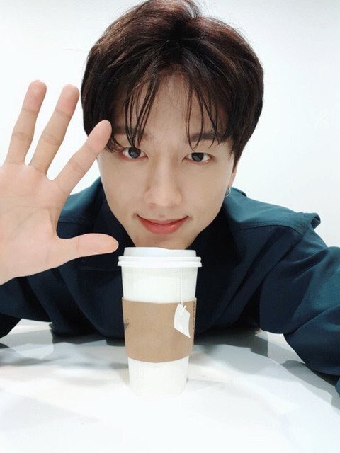 SF9Latam's tweet photo. [#SF9esp☕️] Actualización de #Youngbin en el Fancafé de #SF9 https://t.co/4z4dCMrGaI