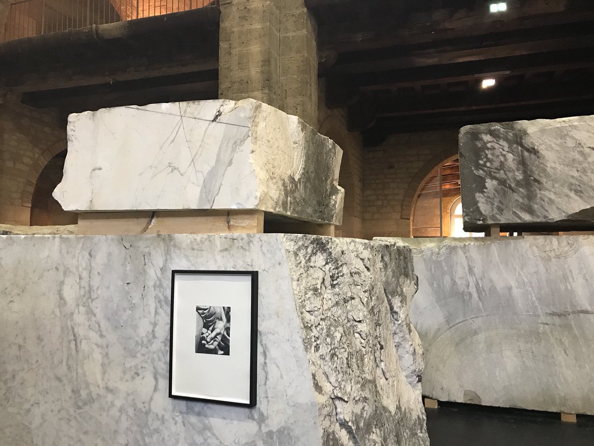 EliseHermant's tweet photo. Rencontres métropolitaines @suezFR dans le magnifique caravansérail /Entrepôt Lainé du @CAPCmusee @Bordeaux pour échanger sur le digital et la #transfo des organisations @GroupeADP. Merci @Arnaud_Leverbe @jeromewallut et @BertrandGaudichaud. #COM #culture https://t.co/1fRwzu9lot