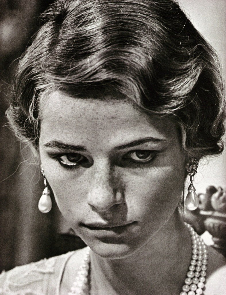PhotosHistos's tweet photo. Charlotte Rampling #histoire #cinema https://t.co/pJ3gluDxNI