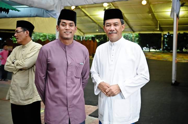 amarizzuden_'s tweet photo. Gandingan harapan Presiden dan Timbalan Presiden UMNO 2018-2021 #ReformUMNO #Presiden02 #Timbalan01 #Inimasanya #PilihanAkarUmbi #PilihanRakyat https://t.co/hFu6xf1qug