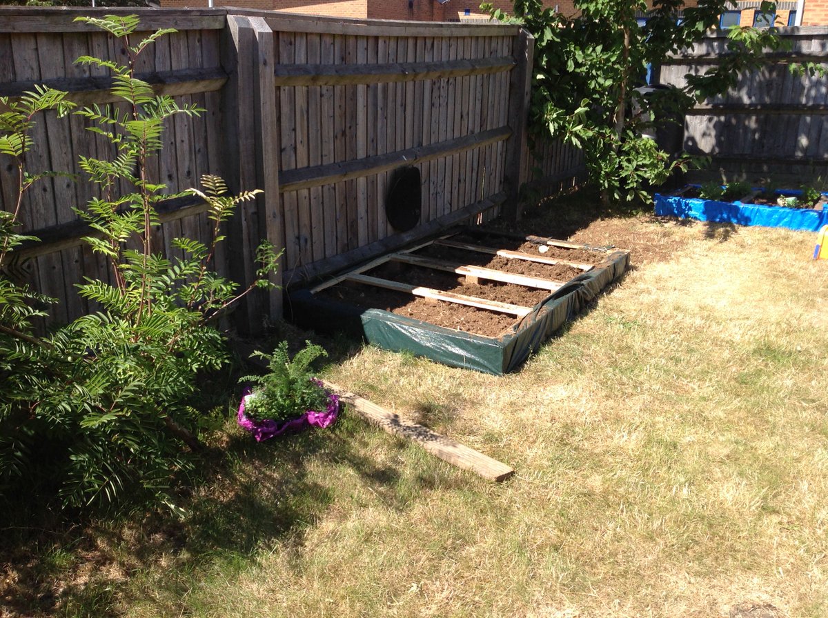 springrafbenson's tweet photo. A busy day working hard in the garden moving soil, creating more pallet planters and started our bug hotel. #warnout #lifeofanurserymanager https://t.co/pY4exrfYkV