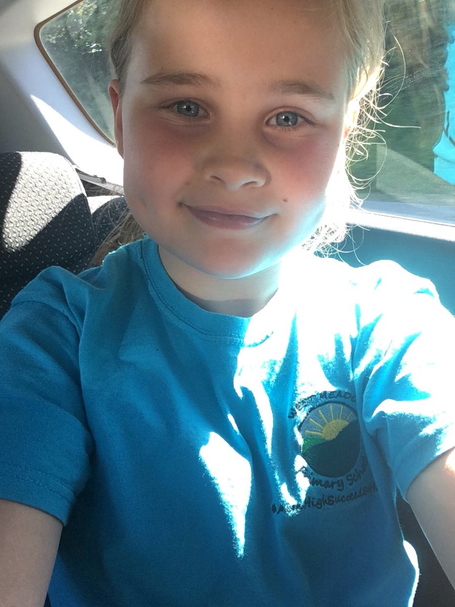 LucyCope8's tweet photo. Well done team! Pleased I’ve won my last ever sports day! Thank you EIS for having us, the experience in amazing. #teamwalliams #lastsportsday #thankyoumrsmith 👍🏼💗 @WMPrimary @WMPrimaryPE @WMPrimaryY6 https://t.co/rzh8Cd2YQU