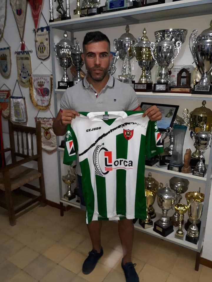 Fútbol Onubense (@futbol_onubense) on Twitter photo Fran Cassano, Germán y Selu, son los tres primeros fichajes de la #OlímpicaValverdeña. <a href="/OlimpicaValveCF/">Oficial Olimpica V.</a> <a href="/Cassanobeas/">Fran Cassano</a> <a href="/germandamia18/">Germán Damiá Fernández</a> <a href="/86Selu/">⚽selu⚽</a> Fran Cassano, Germán y Selu, son los tres primeros fichajes de la #OlímpicaValverdeña. <a href="/OlimpicaValveCF/">Oficial Olimpica V.</a> <a href="/Cassanobeas/">Fran Cassano</a> <a href="/germandamia18/">Germán Damiá Fernández</a> <a href="/86Selu/">⚽selu⚽</a>