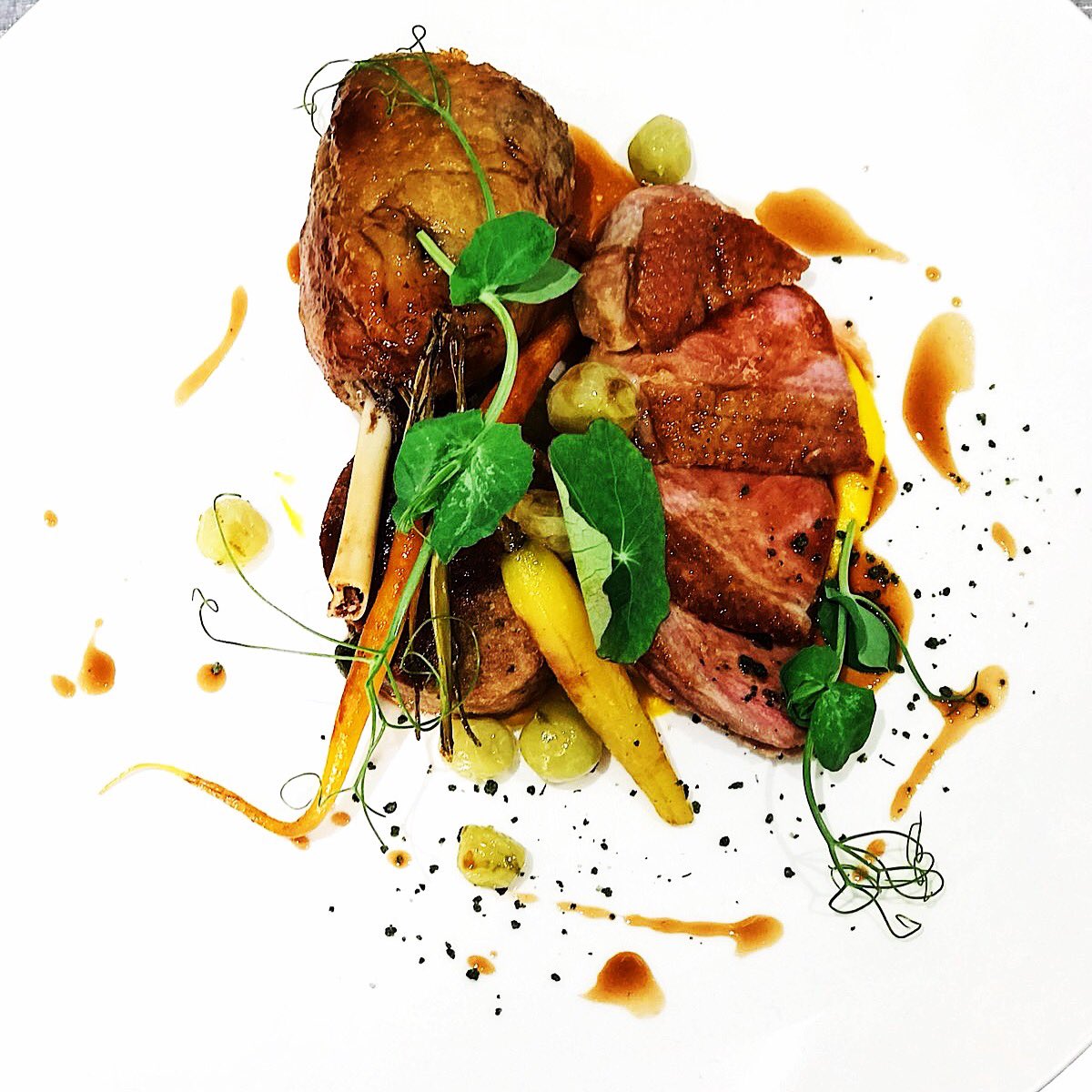 Duck Breast, Confit Leg, Gooseberry, Baby Carrots

#oneonefour #114 #teddington #casualdining #foodie #foodporn #foodphotography #duckbreast #kingston #southwestlondon #summerdays #sunsoutgunsout #highstreet #dishoftheday