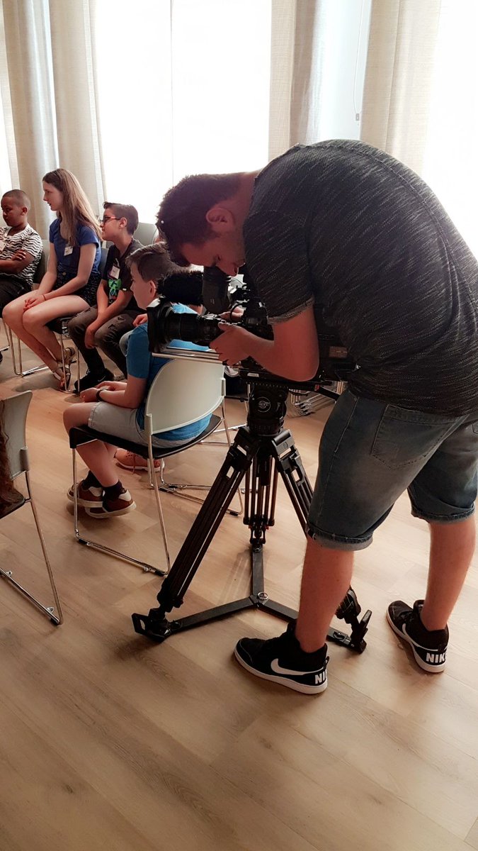 Kijkt u ook naar WeekendKlas?
WeekendKlas komt op tv! Het rtl programma lifestyle experience filmde bij ons in de klas en zondagmiddag wordt het uitgezonden.
zondag 1 juli 14.30 op RTL4
Herhaling zondag 8 juli op RTL5
Veel kijk plezier!
<a href="/RTL4/">RTL</a> <a href="/RTL5/">RTL 5</a>