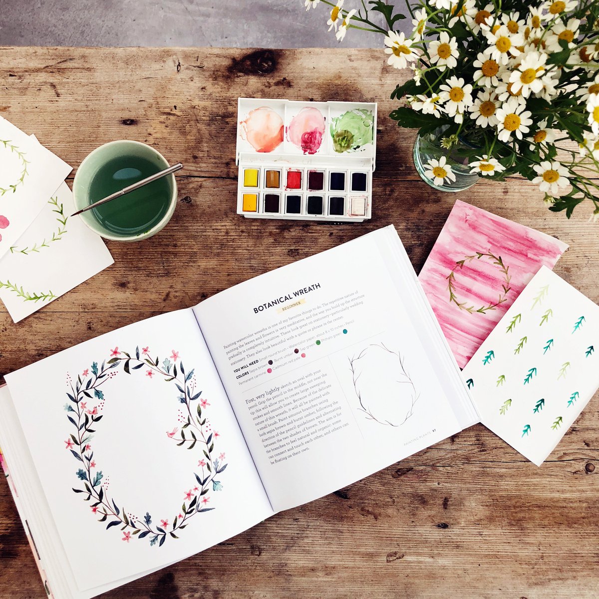 Makelight's tweet image. The Makelight Book of the Week is back and what a gorgeous book to start this series off again. "The Joy Of Watercolor" by @EmmaBlock is full of beautiful, inspiring lessons for you to try. makelight.com/articles/the-j…