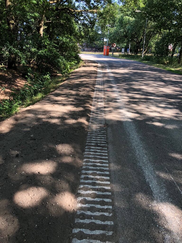 Nabij <a href="/HetLageveld/">Het Lageveld</a> in #Wierden heeft aannemer #Reko uit Raalte in opdracht van de <a href="/GemWierden/">Gemeente Wierden</a> 40 cm bermverharding aangebracht in de duurzame uitvoering #Reduton.