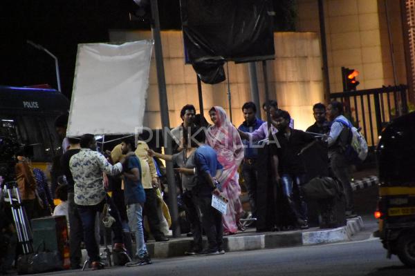 VarunsUjuu's tweet photo. @Varun_dvn @AnushkaSharma At The Sets Of #SuiDhaaga https://t.co/TxbBwnTVum