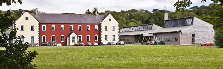 Far from the hustle and bustle of the #DublinPracticeExchange this was the drive to Letterfrack for #WCDC2018 participants today <a href="/wildatlanticway/">Wild Atlantic Way</a> and the sun is still shining @IACD_global <a href="/MUAppSocSc/">MU Applied Social Studies</a> <a href="/CommWorkIreland/">CommunityWorkIreland</a>