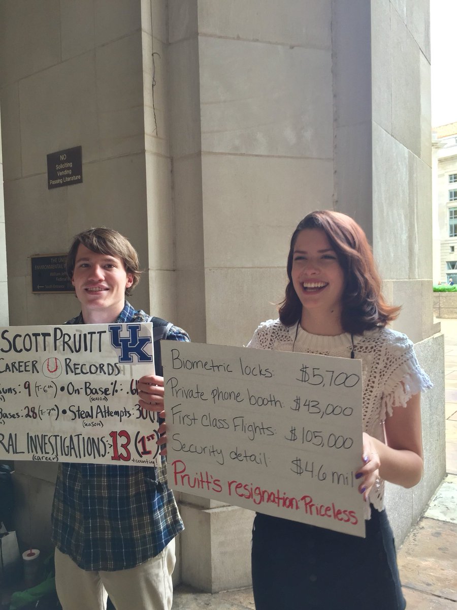 ajeansu's tweet photo. Protesters continue to beat the drum against @EPAScottPruitt and his laundry list of scandals @andrewbaets @DROP_THEseaBASS https://t.co/OPB0YVLqZD
