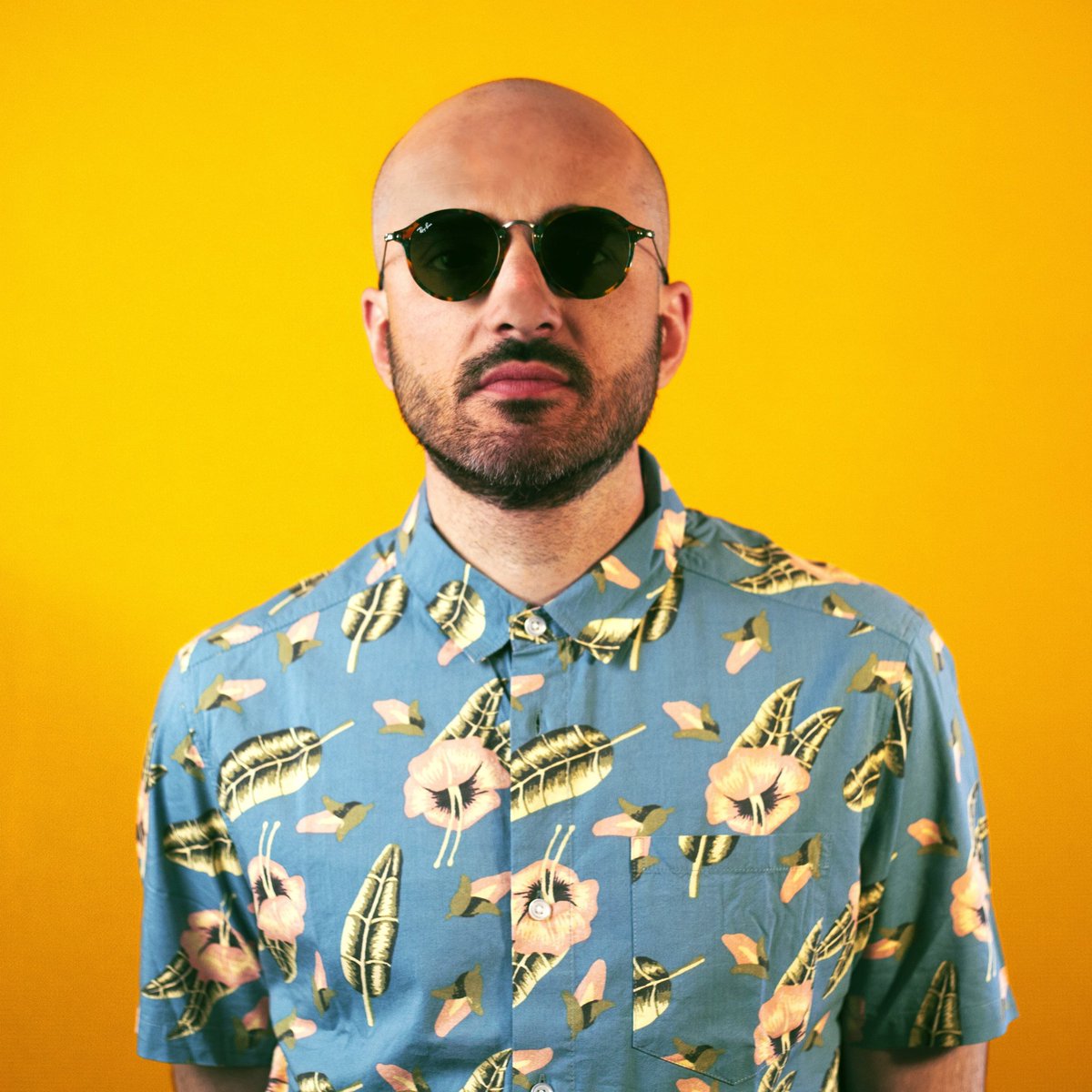 Plus qu'une semaine avant la sortie de mon premier Ep intitulé "LE TEMPS" vendredi 6 juillet💁‍♂️
Vous pourrez découvrir le clip du morceau éponyme dès mercredi! 👀🌌
My first Ep "LE TEMPS" will be released next week (07/06)as well as my first video!(07/04)  Stay tuned📡 #aedan