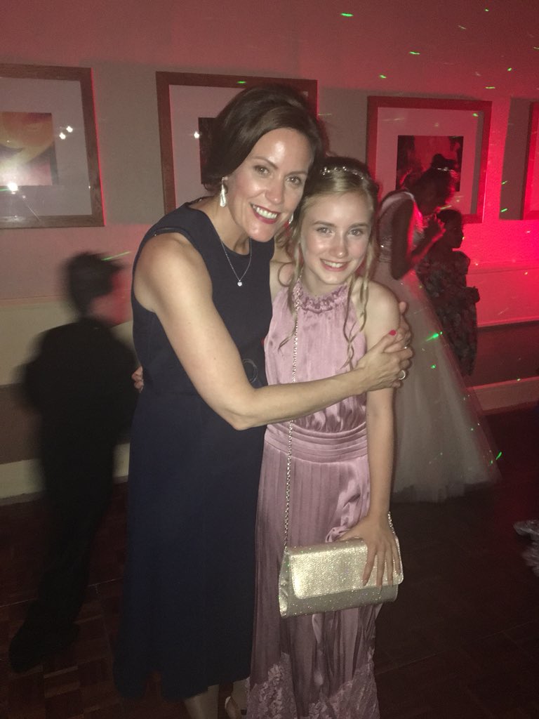 milliemoonshine's tweet photo. Never judge a book by its cover! @ArbourthorneCPS has provided my children with the best start start in life and I am truly grateful! Plus I have made some fantastic friends for life 💕#prom2018 #leavers2018 https://t.co/oBWLSJyHHx