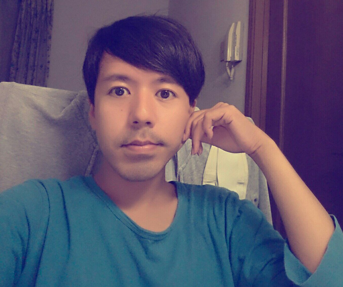 ぽにお Ponio No Twitter 髪伸ばした方がいいとか短い方がいいとかどっちも言われてどうしよう ぽにおは実はこんな顔