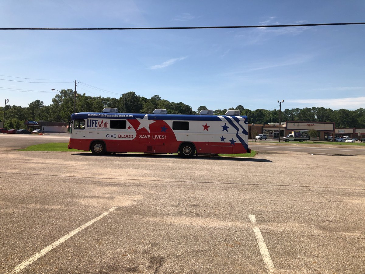 Blood driver y’all come on out and help us out... #tmxcares #TMXFAMILY <a href="/amberpearson426/">Amber Pearson</a> <a href="/TitleBucks/">TitleBucks</a> <a href="/OBielss/">Gabes</a> @Colinkarich @23Roxanne23