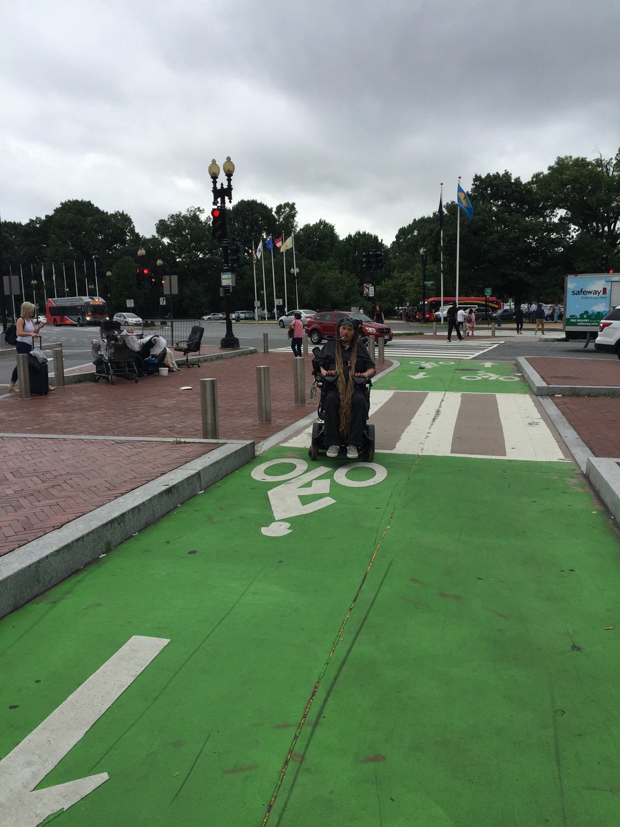 iansride2016's tweet photo. Scenes from #DC. #thisismybike #dcmetro #somanyelevators #getoutside #accessibility https://t.co/4wmYUqr3P6