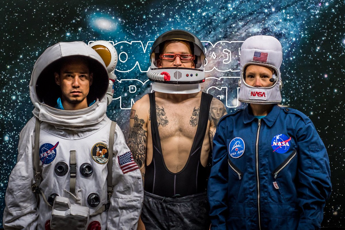 FerenceJen's tweet photo. OUT OF THIS WORLD
🚀💥✨☄️🌎@Nov_ProjectCAN #neverstopexploring #npleadership
Yearbook photos are on FB! https://t.co/ccxklyoSeE