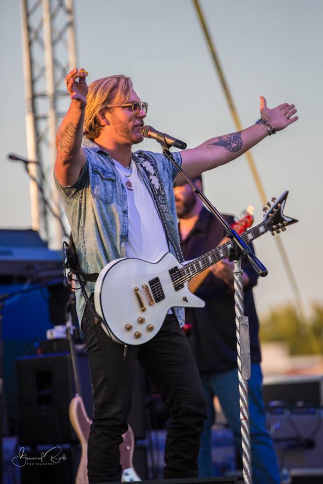 CWBYall's tweet photo. Ready to jam out with y'all in Arkansas tomorrow! Who will I see there? 🇺🇸🎆 https://t.co/uJJXc4foCp