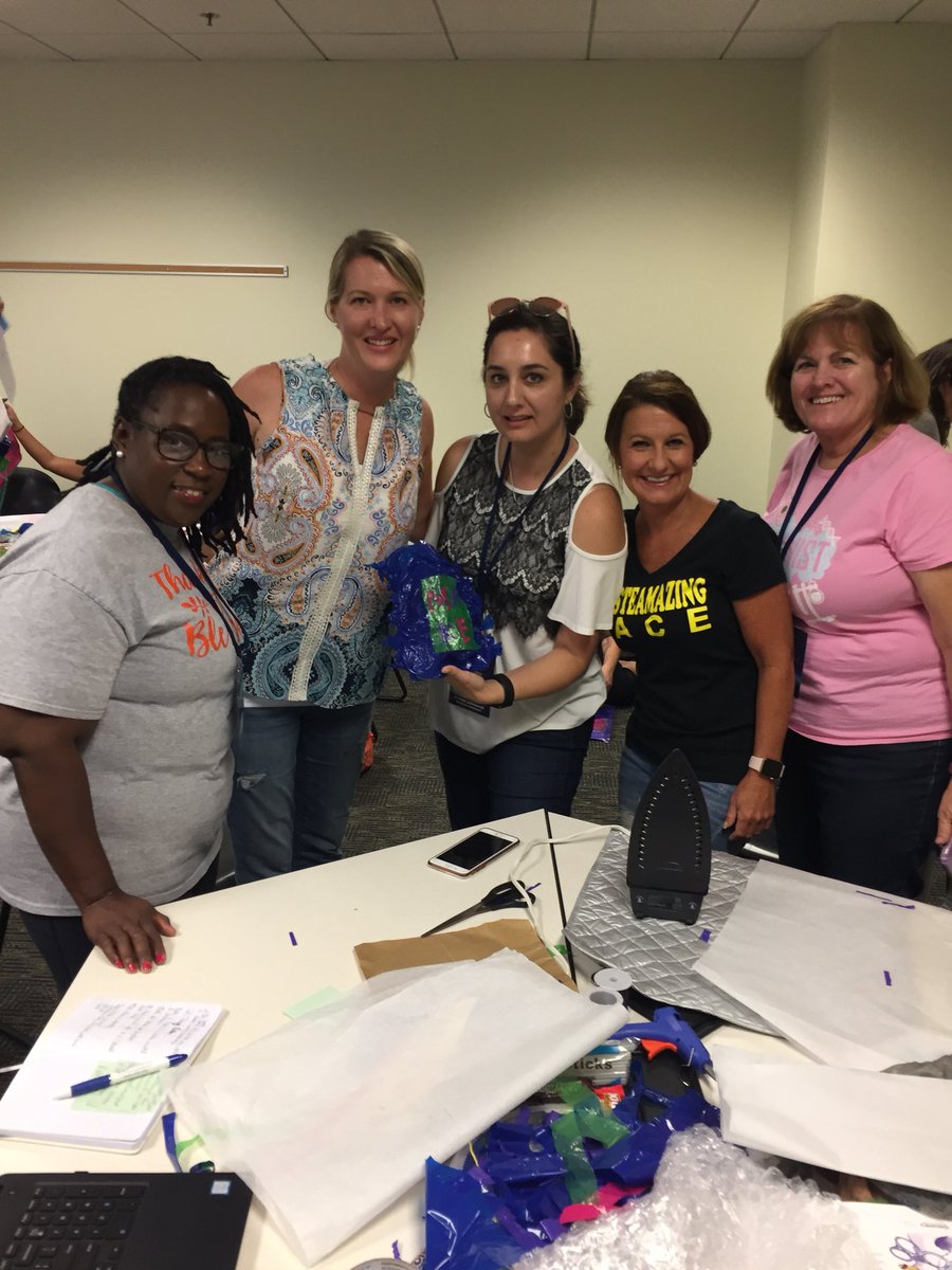 MathLooksLikeMe's tweet photo. STEMinist I’m action. Manufacture A Kind Environment. #DESTEM #DESTEMmersion18 https://t.co/KEdv2HpE8t