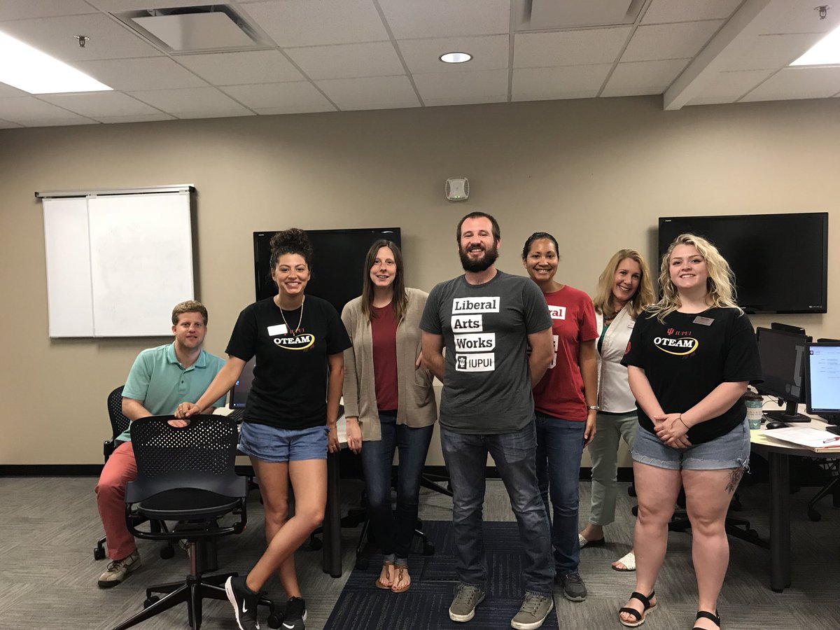 These @libartsiupui academic advisors and <a href="/IUPUIOTEAM/">IUPUI OTEAM</a> leaders crushed the first half of summer 2018 orientation! 👊 #liberalartsworks #welcomejags