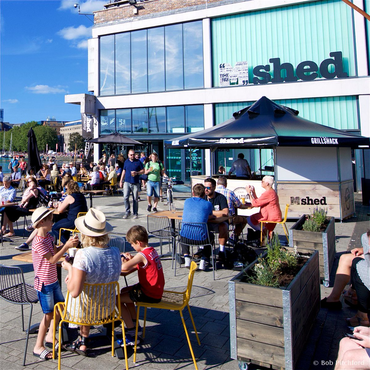 mshedbristol's tweet photo. When the weather says BBQ, we BBQ #Grillshack https://t.co/SpwCfoxBQO