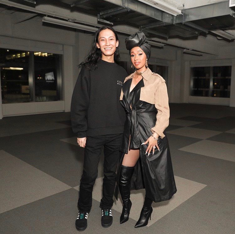 151West42's tweet photo. #Throwback to Alexander Wang's runway show set up in the offices of #4timessquare back in February #WangFest #NYFW #Runway #Fashion #WANGINC
@AlexanderWangNY https://t.co/6U6PMUtfdr