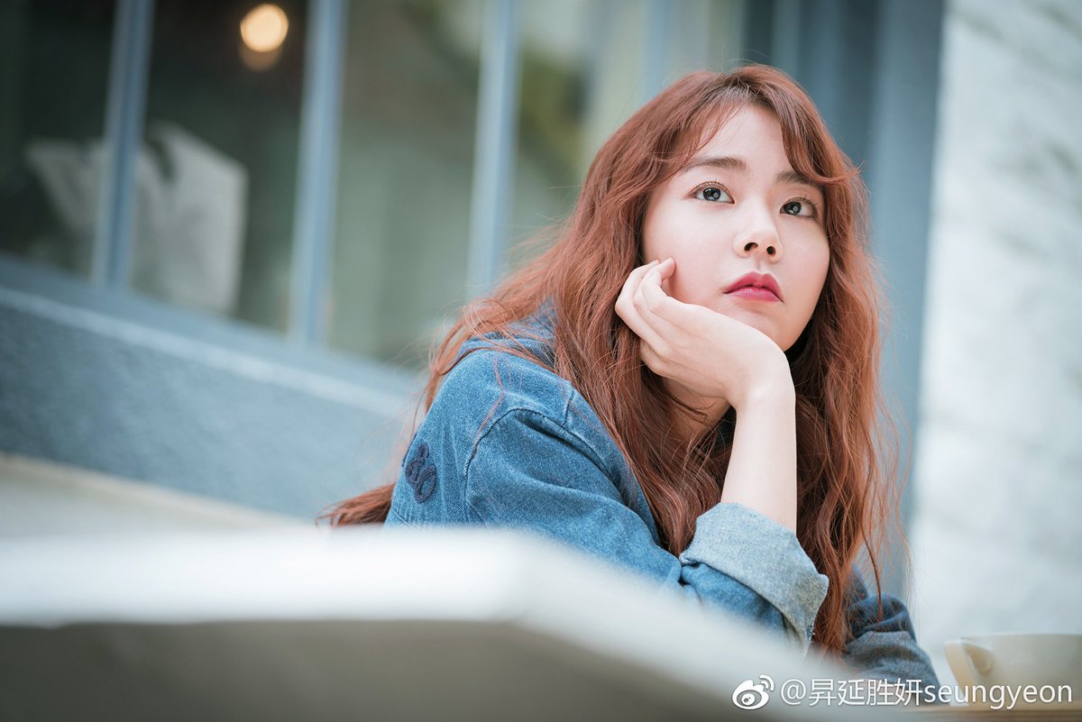 karasnaps's tweet photo. [SEUNGYEON WEIBO] KARA韩胜妍: 不知不觉六月的最后一周!
中国粉丝们打算周末做些什么呢?[疑问]

#승연##한승연##HANSEUN... https://t.co/J6D3JQhlNd #kpopsnaps https://t.co/FxarU3oeC2