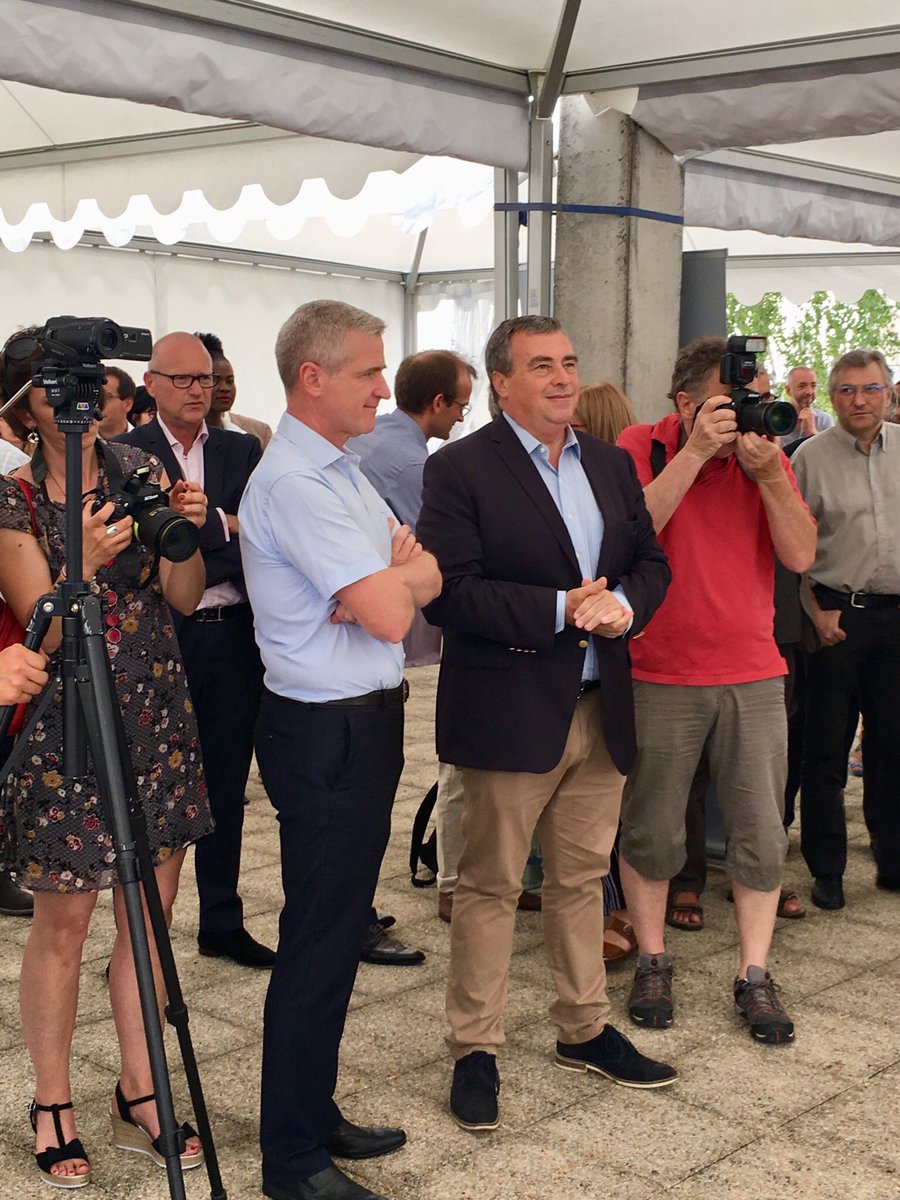 olivier_carre's tweet photo. Longue vie à la plateforme #PRIMMO !
Un magnifique projet collaboratif mené notamment entre le @CHR_Orleans , l’@Univ_Orleans, @OGrandcampus et @Le_Lab_O ... réunissant chercheurs et industriels pour accélérer l’innovation et la recherche médicale à @OrleansMetropol https://t.co/rR9KGpZwwP