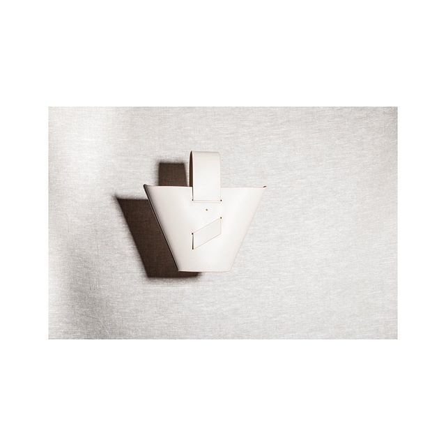 The Amphora Bag | Carolina Santo Domingo ift.tt/2KjV3lP