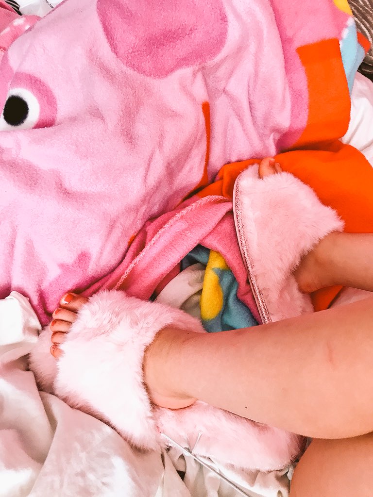 Her little feet 💕💕💕 taking my slippers! #momproblems