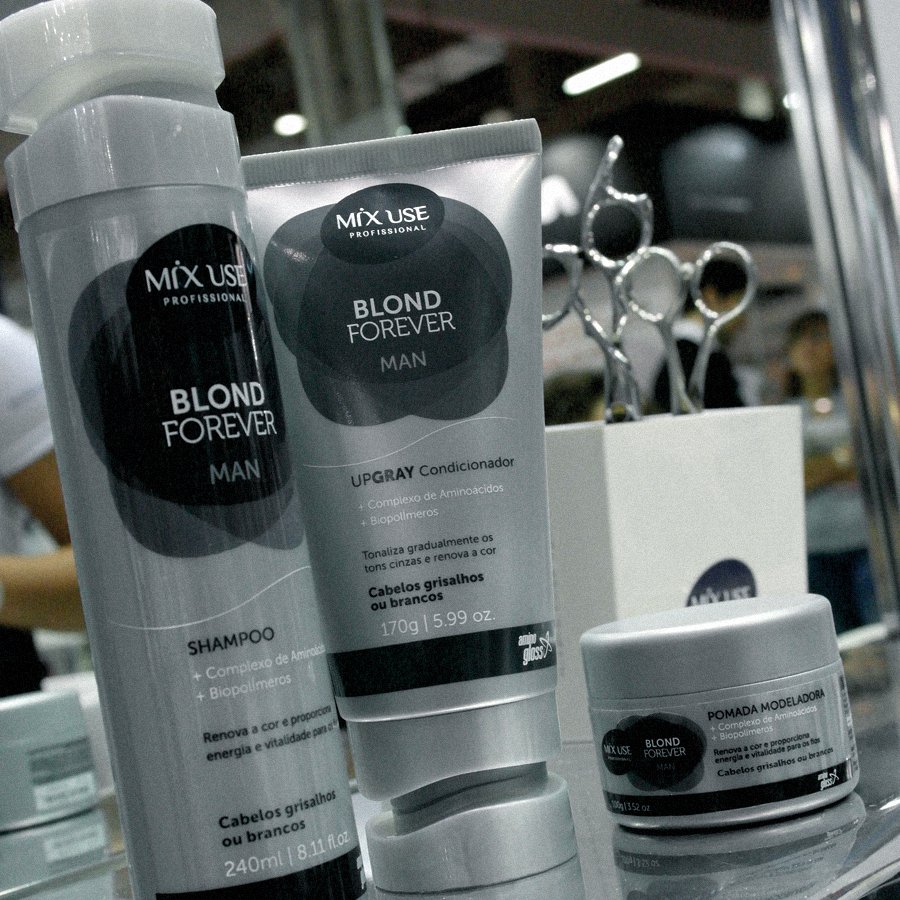MIXUSE's tweet photo. O cuidado que os brancos e grisalhos merecem!📷👔📷💆♂️ Experimente os produtos de tratamento Blond Forever MAN e deixe os fios com tons renovados e naturais.#Mixuse #MixuseProfissional https://t.co/HaDfSDE48S
