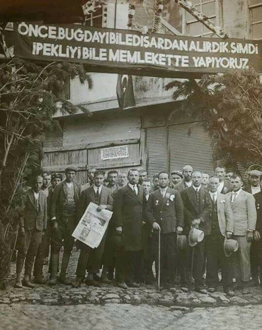 eskidenist66's tweet photo. Bursa...30’lar https://t.co/D4TcypGVon