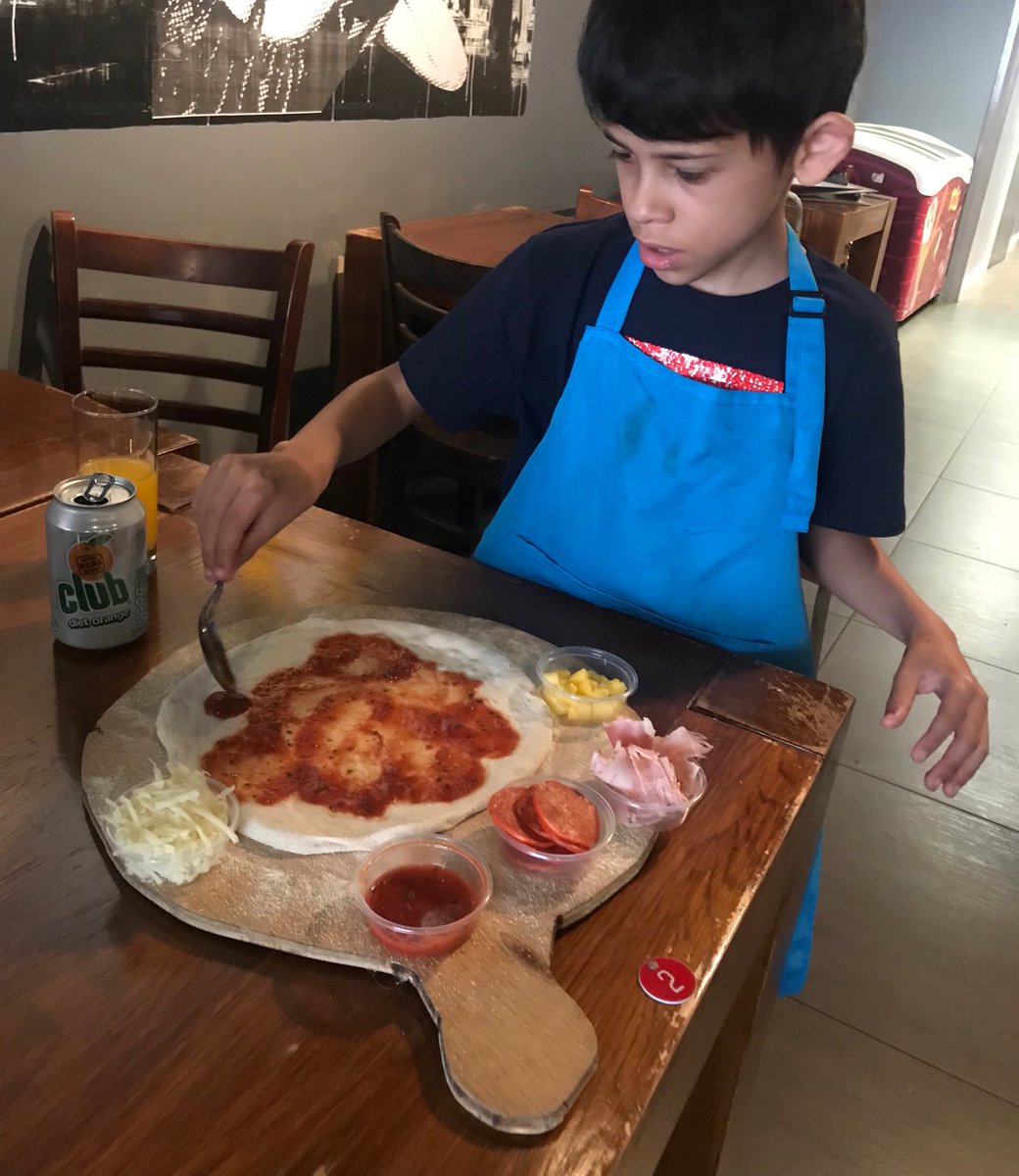 cubanobelfast's tweet photo. ⁦⁦⁦⁦⁦@Pizzaboutiqueb⁩ kids matter. A nice pizza place for all. https://t.co/HLZABAFomo