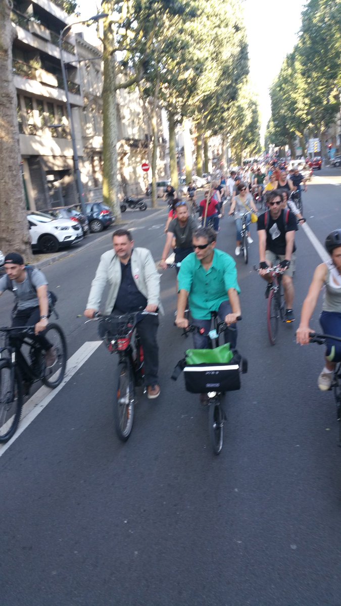 velorutionlille's tweet photo. Viva la #vélorution !! #olacuba #vélo #Lille #velorutionlille https://t.co/XMltYYPoS3