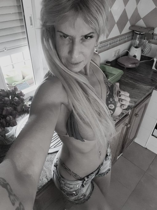 Feliz finde amores  ❤ #FollowFriday #Boobs #Goddess #Hot #Sexy #EroticModel #Show #SankeTeam https://t<a href="/tag/followfriday"class="tags">#FollowFriday</a><a href="/tag/boobs"class="tags">#Boobs</a><a href="/tag/goddess"class="tags">#Goddess</a><a href="/tag/sexy"class="tags"><span>#sexy</span></a><a href="/tag/show"class="tags"><span>#show</span></a><a href="/tag/hot"class="tags"><span>#hot</span></a><a href="/tag/eroticmodel"class="tags"><span>#eroticmodel</span></a><a href="/tag/sanketeam"class="tags"><span>#sanketeam</span></a>