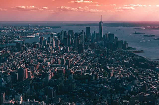 MIA_Organic's tweet photo. #NYC - Home of #MIAOrganic! 🗽 .
.
#MIAOrganic #OrganicTampons #NonApplicatorTampons #NoPlastic #MIA #AllYouNeedIsLove #MIAGivesBack #TamponsForEveryone #MIATampons #YourPeriodMadeSimpler #SimplerPeriod #PeriodInAmerica #MIAAngel #1for1 #MonthlySubscr… https://t.co/8PM4aECxw2 https://t.co/x329EwpCAK