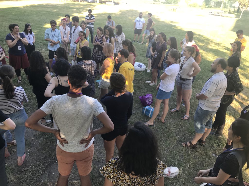 AssoCoexister's tweet photo. En ce moment 200 Coexistants de toute la #France 🇫🇷 débarquent à #Bordeaux au lycée de #LaSauque pour nos 3èmes #AssisesCoexister 

Tout au long du WE suivez les dans la définition des orientations du mouvement pour les 3 prochaines années via le hashtag #AssisesCoexister https://t.co/bdDLgKMwTe