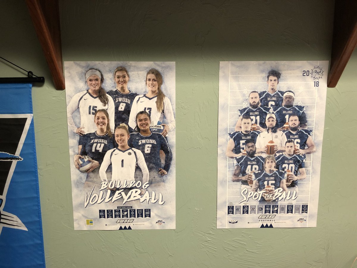 MikeHammett_'s tweet photo. Office redecorating is complete for a few months. #SpotTheBall #SWOSURising https://t.co/UcaQuub0KN