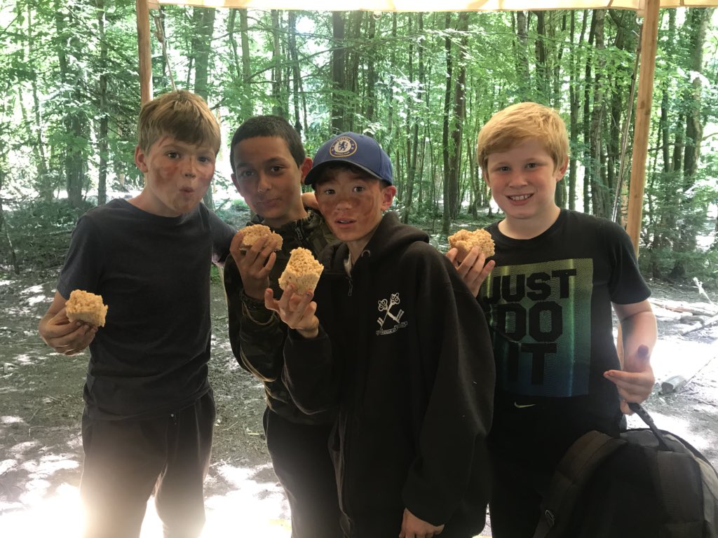 YH_Trips's tweet photo. Final snack before our departure #ricekrispygoo with the #YorkHouseSchool keys #YorkHouseY5 https://t.co/q251AeBQb0
